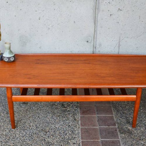 Hot Danish Modern TEAK Grete Jalk COFFEE TABLE with slat shelf
