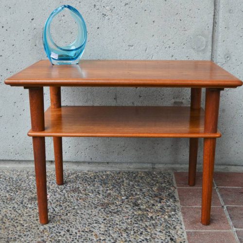 Sweet Danish Mod TEAK sleek SIDE TABLE w/slab shelf & conical legs