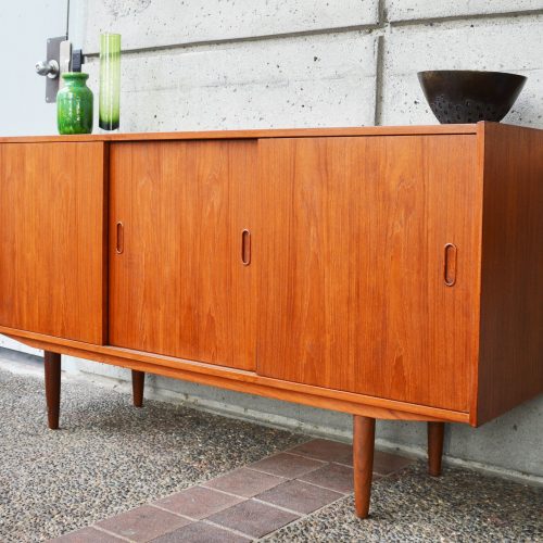 Compact teak narrower 3 slider credenza w/2 drawers