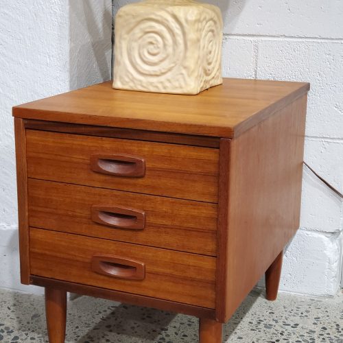 Lovely Teak 2 Tone 3 Drawer Side or Bedside Table