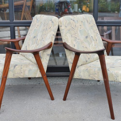 Pair of Compact Teak Scoop Arm Chairs by Rastad & Relling