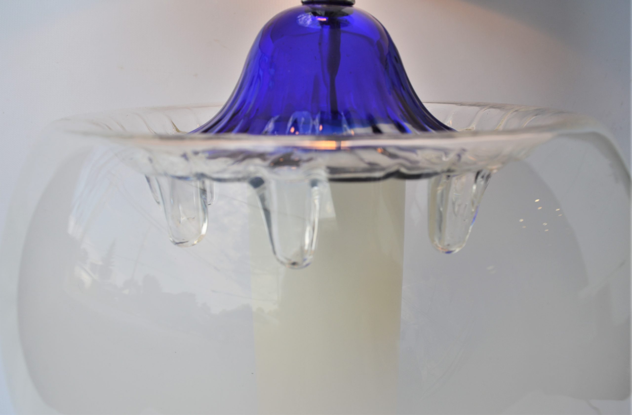 Striking Italian Blown Glass Mazzega Lamp in White/Clear/Cobalt - Image 6