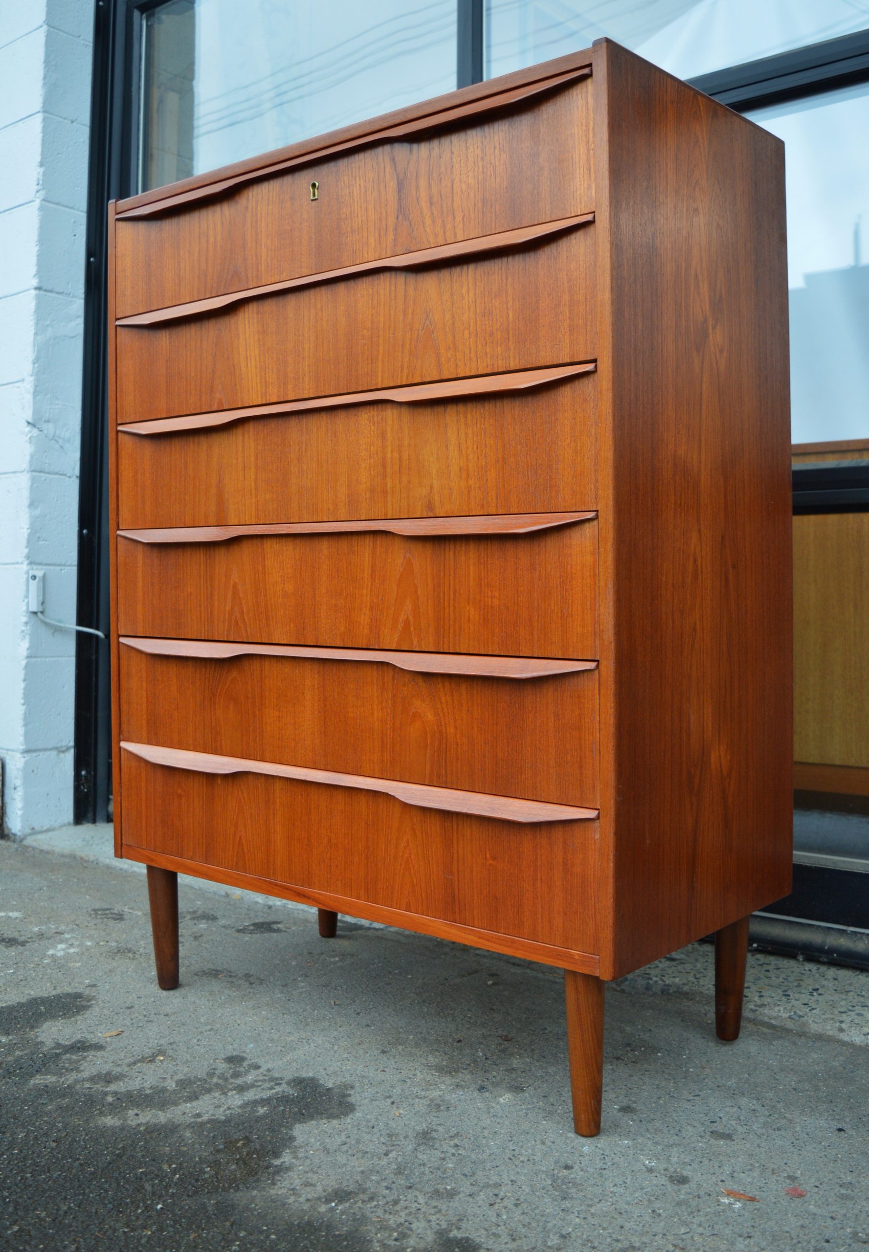 Stunning Danish Teak 6 Drawer Highboy Dresser Double Flared Pulls - Image 2