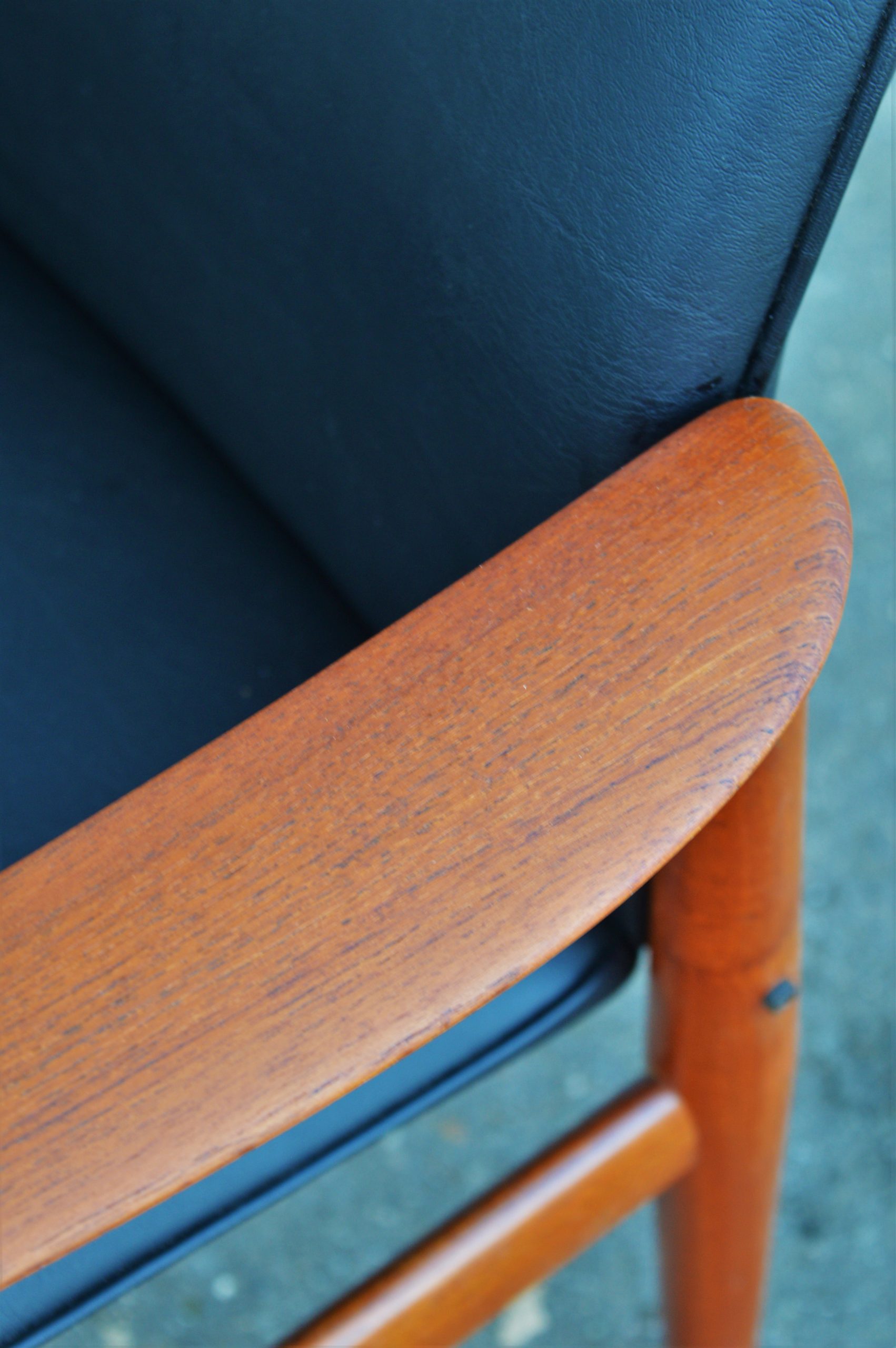 Teak Desk / Occasional Armchair by Arne Vodder for Glostrup - Image 7